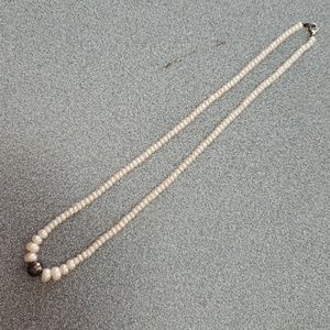 16" White & Black Freshwater Pearl Necklace